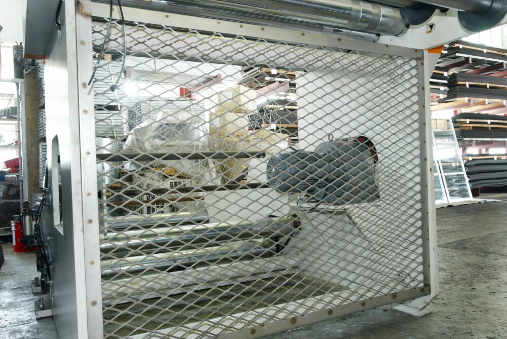 Diamond expansion net application-Construction industry: Storage room protection net